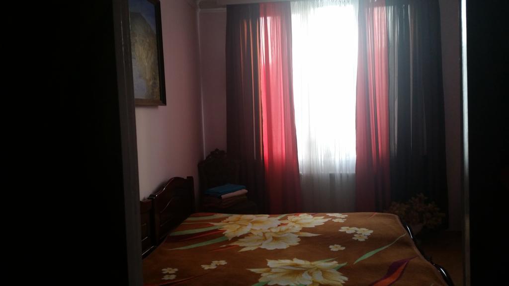 Hotel Mmg Tiflis Habitación foto