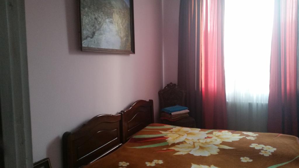 Hotel Mmg Tiflis Habitación foto