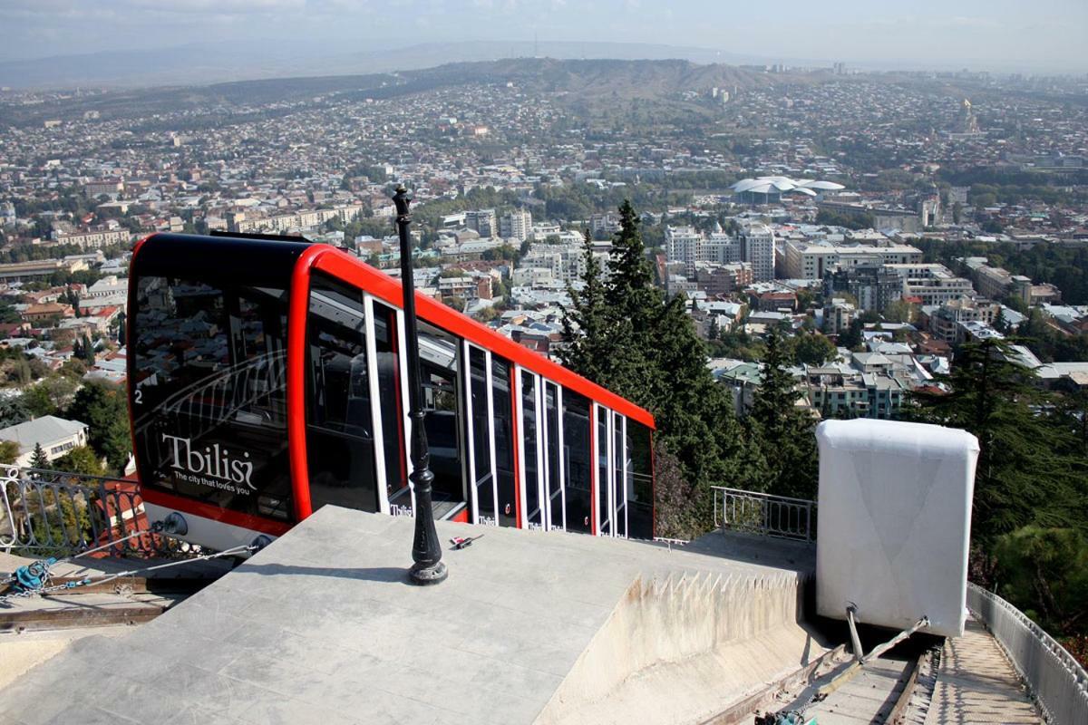 Hotel Mmg Tiflis Exterior foto